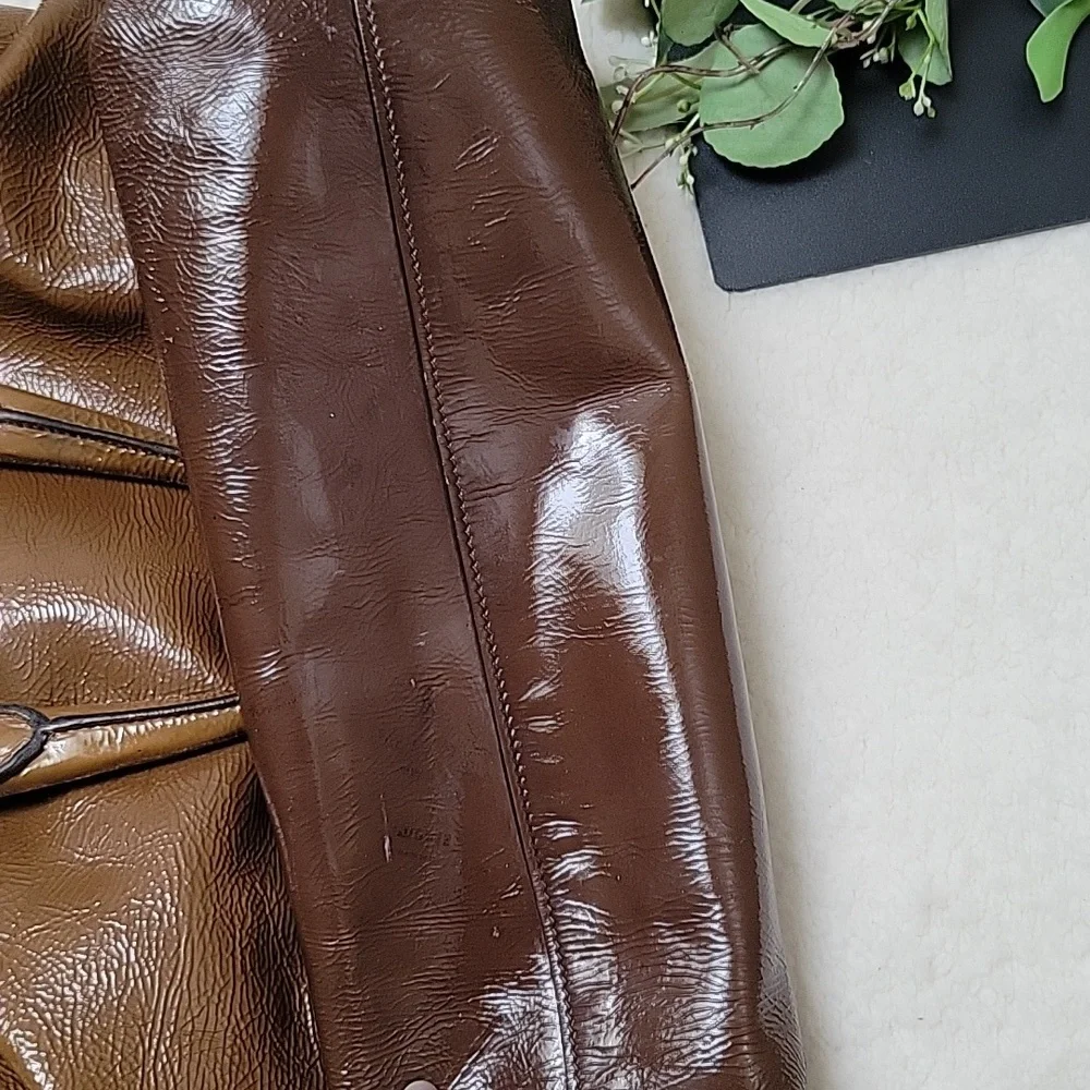 Prada Olive Ombre Vernice Crinkle Patent Leather Shoulder Tote comes with COA - Picture 10 of 11